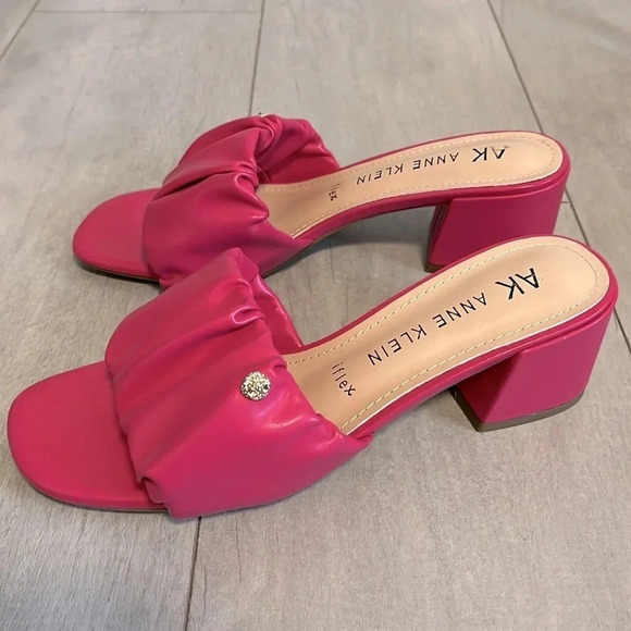 NWOT Anne Klein iflex Slip-On Sandal Block Heel, Size 8 - Picture 3 of 7